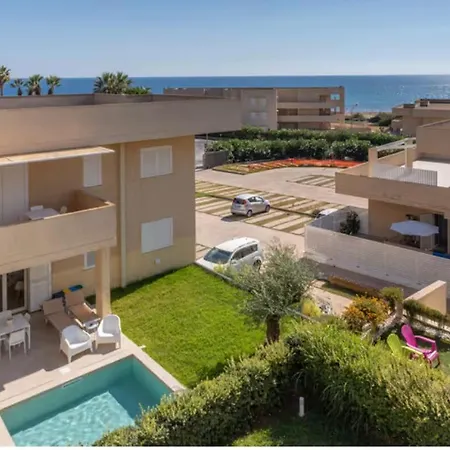 Brezzadisudest Apartment *